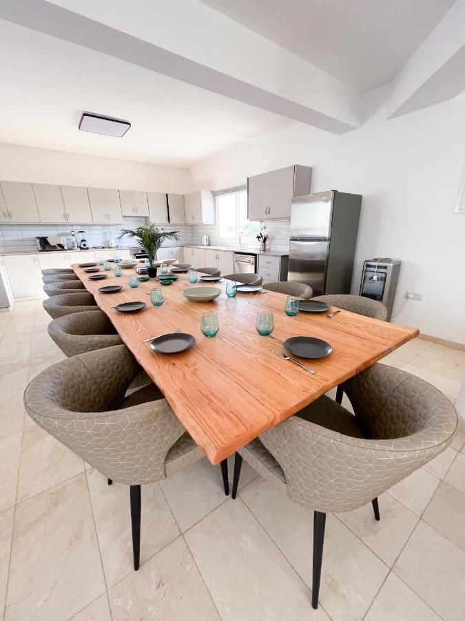 Grand Villa Lynn Seaview Ajía Nápa Kültér fotó