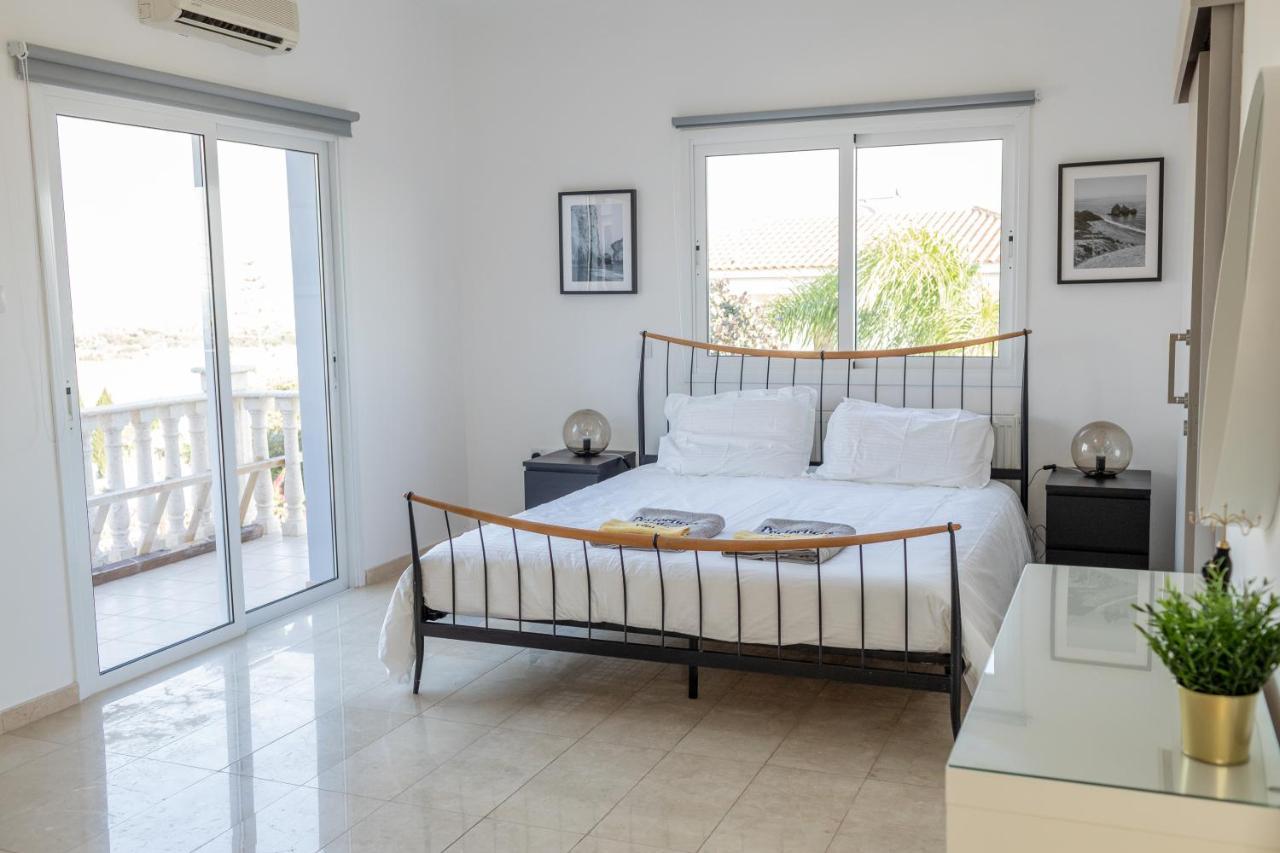 Grand Villa Lynn Seaview Ajía Nápa Kültér fotó