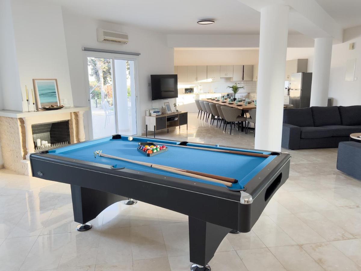 Grand Villa Lynn Seaview Ajía Nápa Kültér fotó