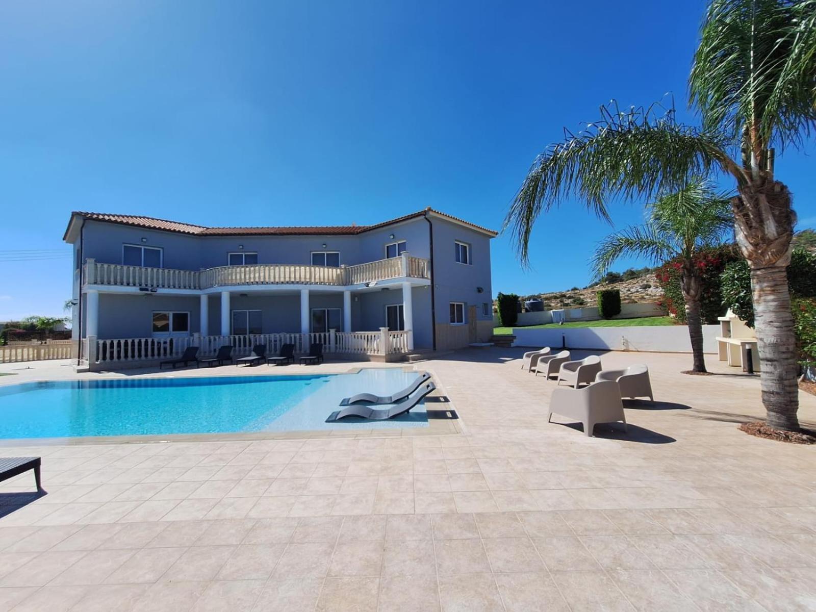 Grand Villa Lynn Seaview Ajía Nápa Kültér fotó